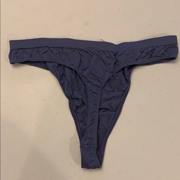 Victoria’s Secret Purple Thong Panties Size L - Picture 2 of 4